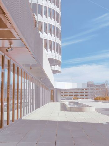 BUILDINGS IN CITY AGAINST SKY