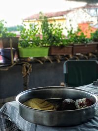 Close-up of tea in bowl on table