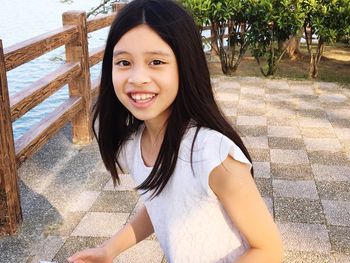 Portrait of happy girl smiling