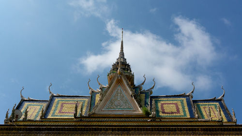 Low angle view of temple building against sky