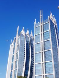 The beautiful buildings right next to the sea make for a stunningly beautiful view