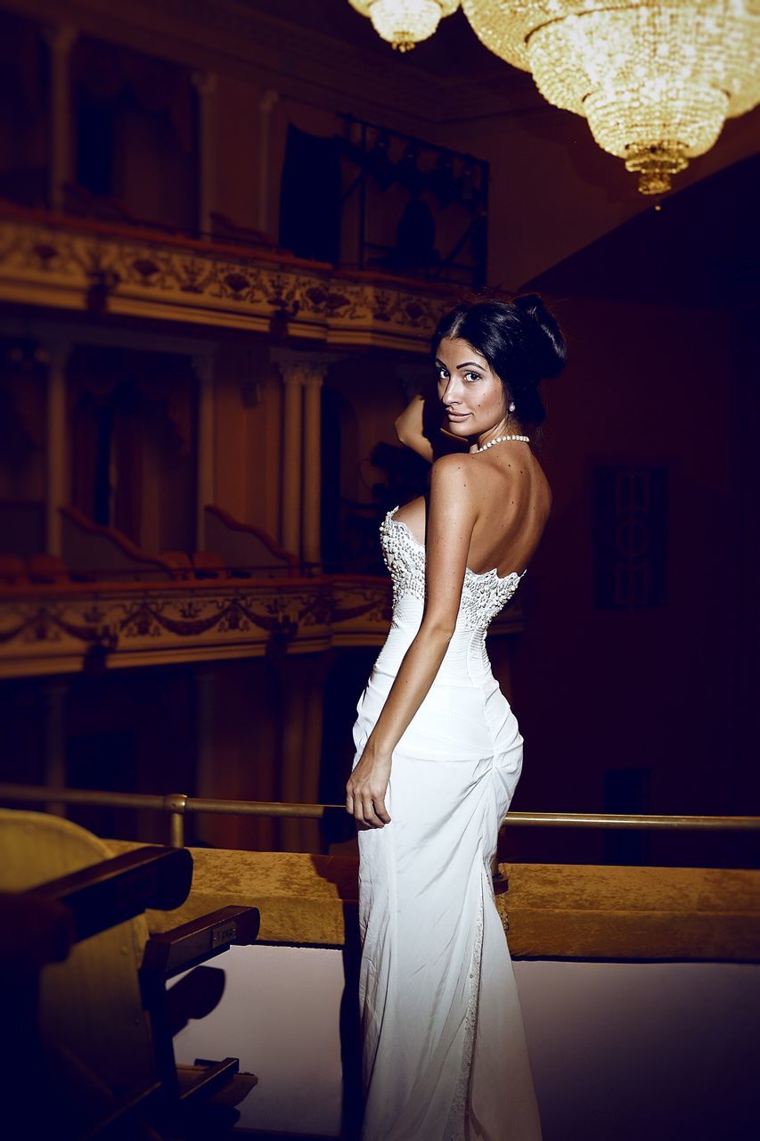 beauty, one woman only, one person, only women, beautiful people, fashion, glamour, adults only, old-fashioned, portrait, adult, young adult, standing, people, women, beautiful woman, one young woman only, evening gown, indoors, period costume, day