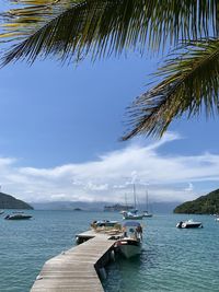 Scenic view of sea against sky on ilha grande rio de janeiro 