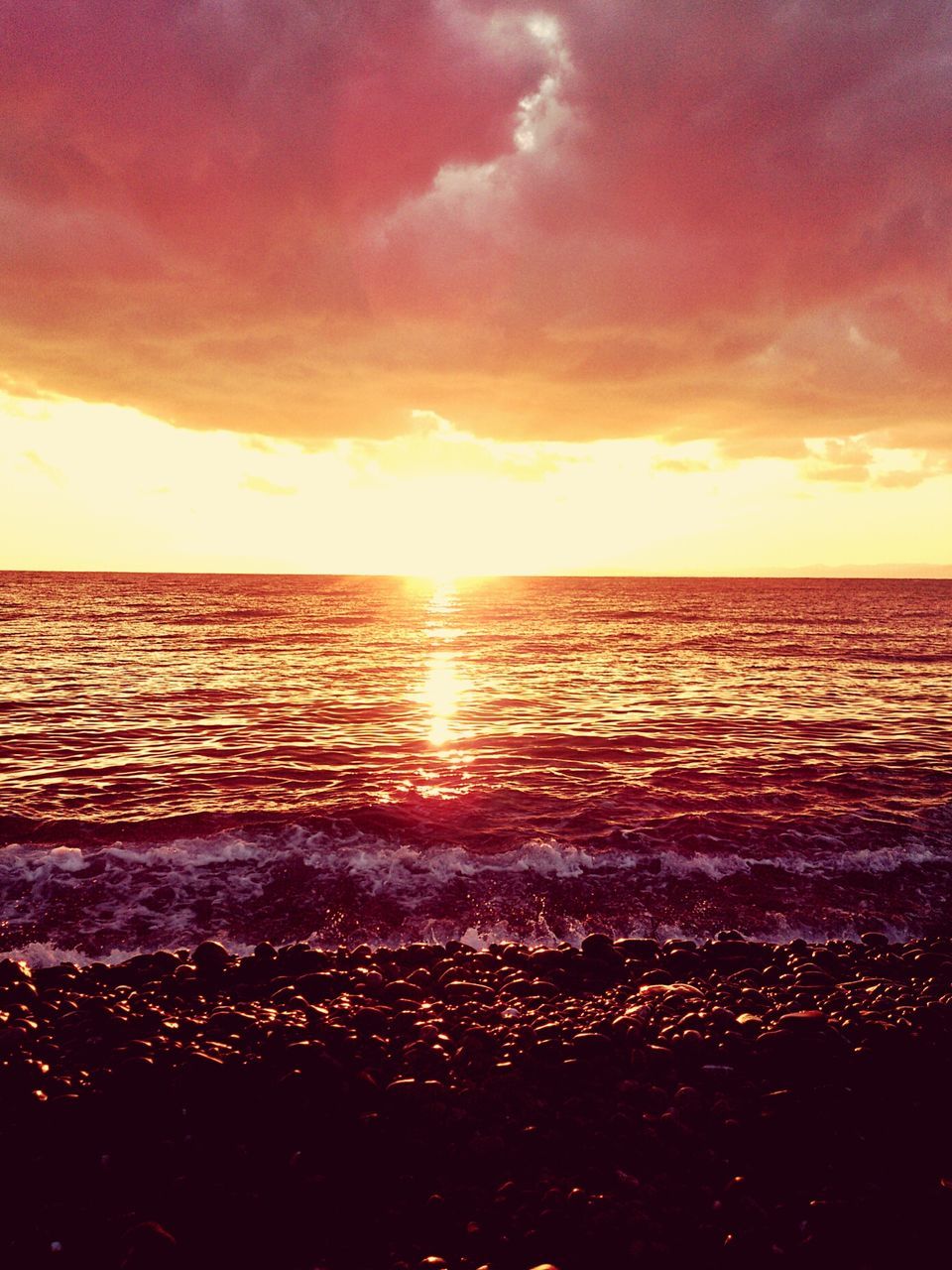 sunset, water, sea, horizon over water, sky, scenics, tranquil scene, beauty in nature, sun, tranquility, cloud - sky, reflection, orange color, idyllic, nature, cloud, beach, rippled, seascape, dramatic sky