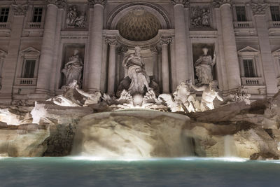 Statue of fountain in city