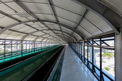 Covered walkway