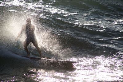Waves splashing in sea