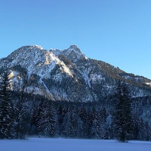 Snowcapped mountain against sky