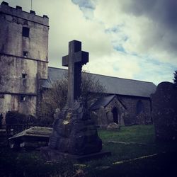 Old ruin against cloudy sky