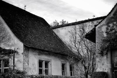 Exterior of barn against sky