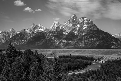 Grand teton, wyoming famous photo spot  monochrome photography