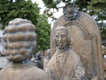 Procession representation fountain