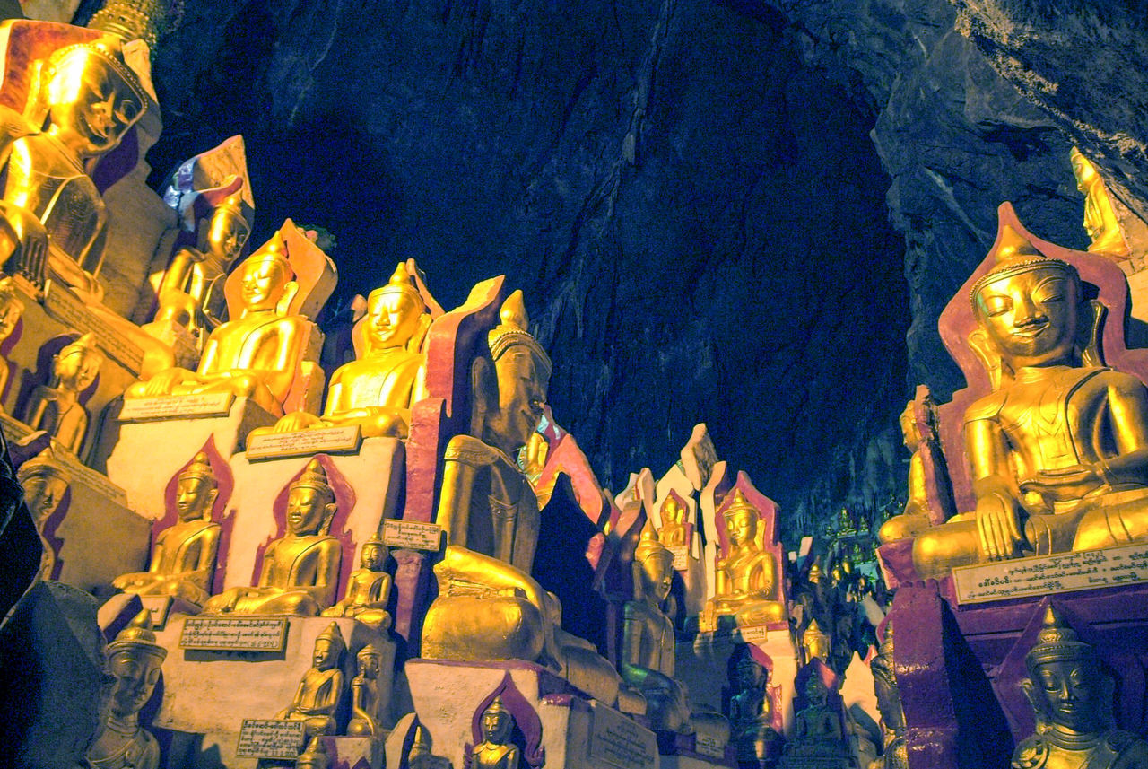 LOW ANGLE VIEW OF BUDDHA STATUE