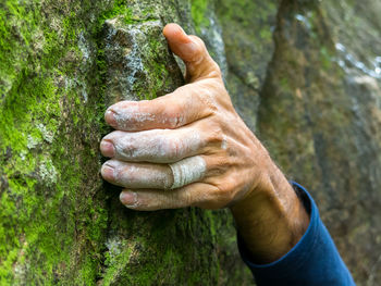 Close-up of man hand