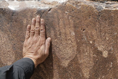 Close-up of hand