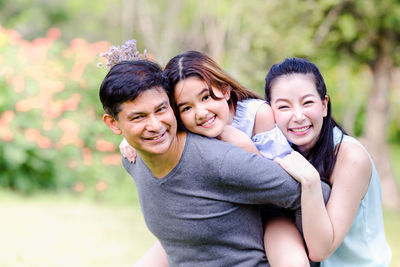 Portrait of happy friends smiling