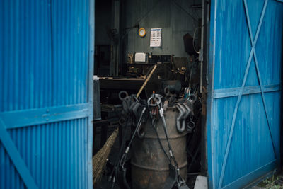 Graffiti on wall of building