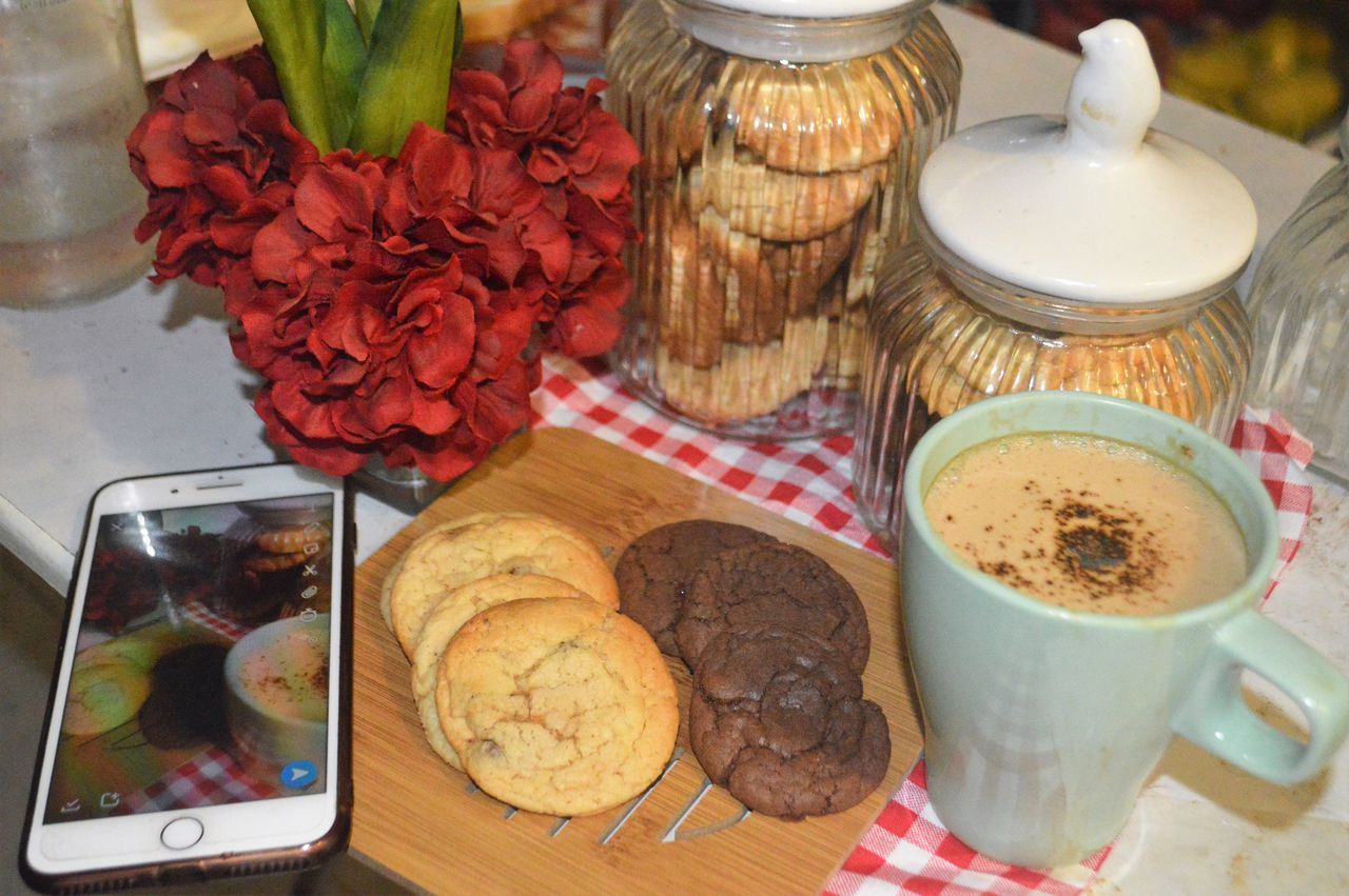 HIGH ANGLE VIEW OF BREAKFAST AND COFFEE ON TABLE