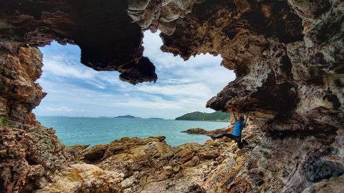 Scenic view of sea against sky