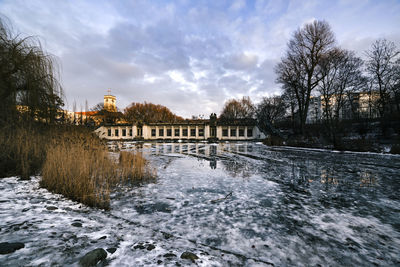 Frozen lake at rudolph-wilde park