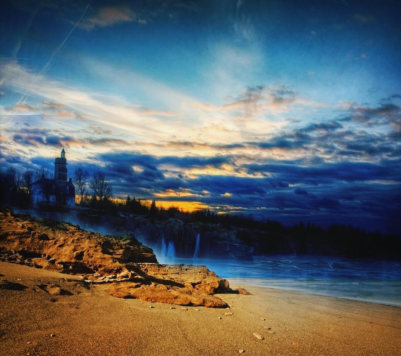 water, sky, scenics, tranquil scene, tranquility, beauty in nature, nature, cloud - sky, lake, idyllic, cloud, non-urban scene, blue, rock - object, landscape, sea, river, outdoors, reflection, mountain