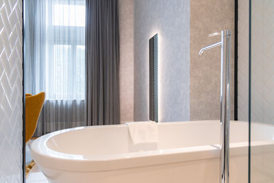 bathtub