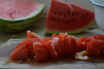 Close-up of sushi in plate on table