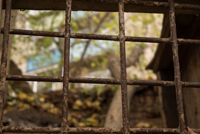 Full frame shot of rusty window