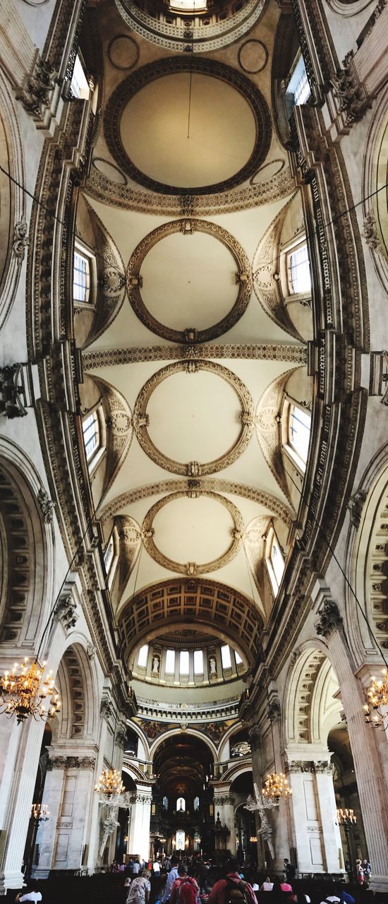 architecture, ceiling, built structure, indoors, low angle view, ornate, history, travel destinations, dome, day, no people