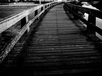 Surface level of boardwalk on footbridge