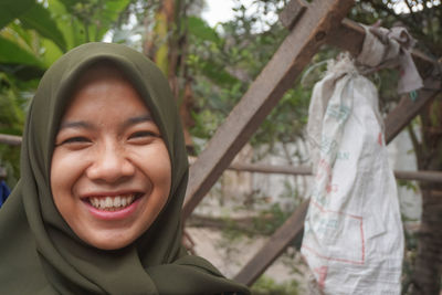 Portrait of a smiling young woman