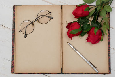 High angle view of roses on table
