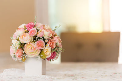 Close-up of rose bouquet on table