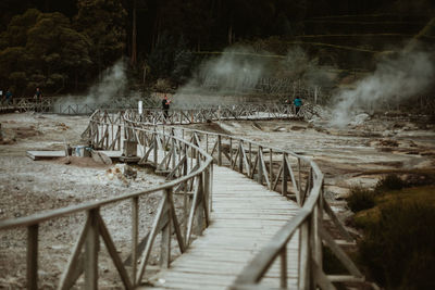 Footbridge over footpath