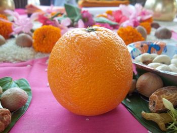 Close-up of oranges