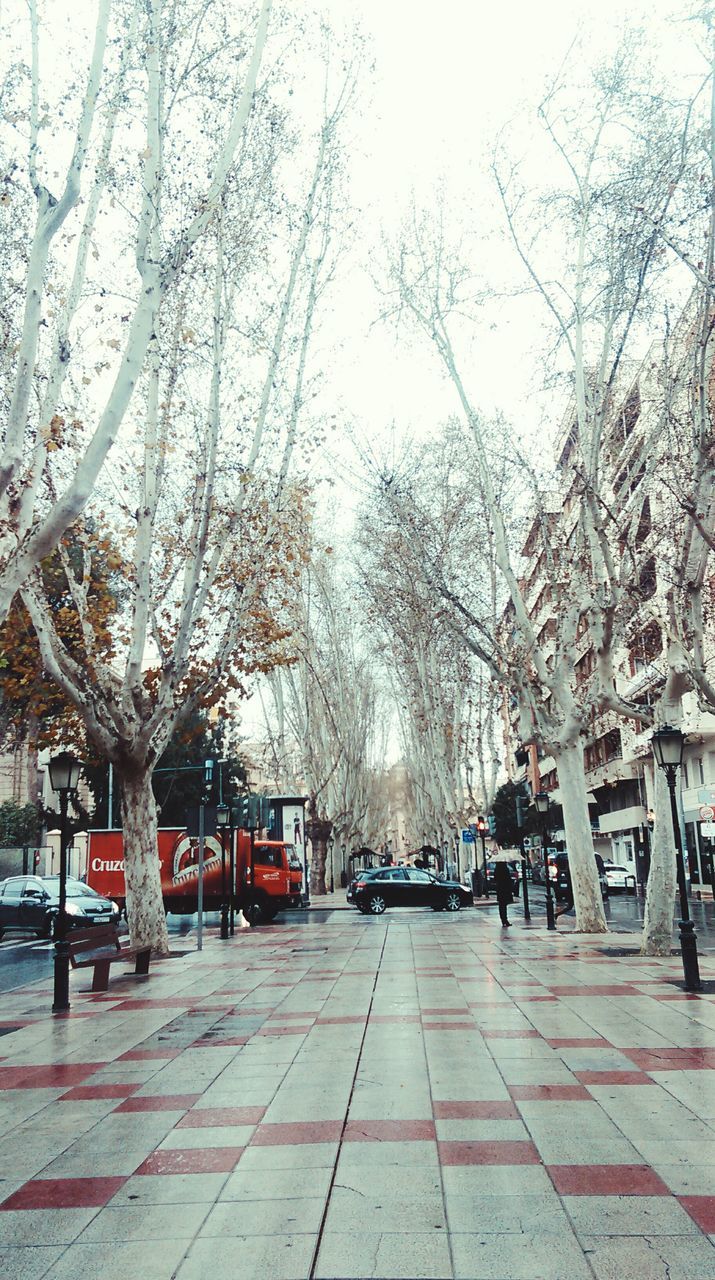 WALKWAY IN CITY