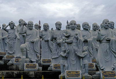 Statue against sky