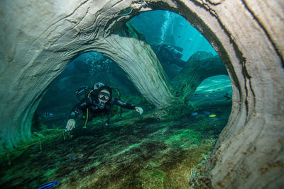 Sea seen through arch