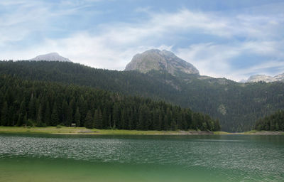 Black lake, zablijak, montenegro. gthe mount durmitor within the durmitor national park, montenegro