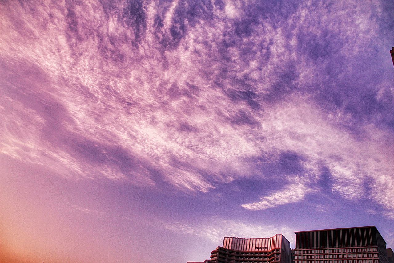 都会の空