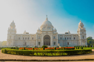 Victoria memorial , a historical white marble monument and museum in kolkata.