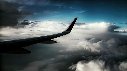 Low angle view of cloudy sky