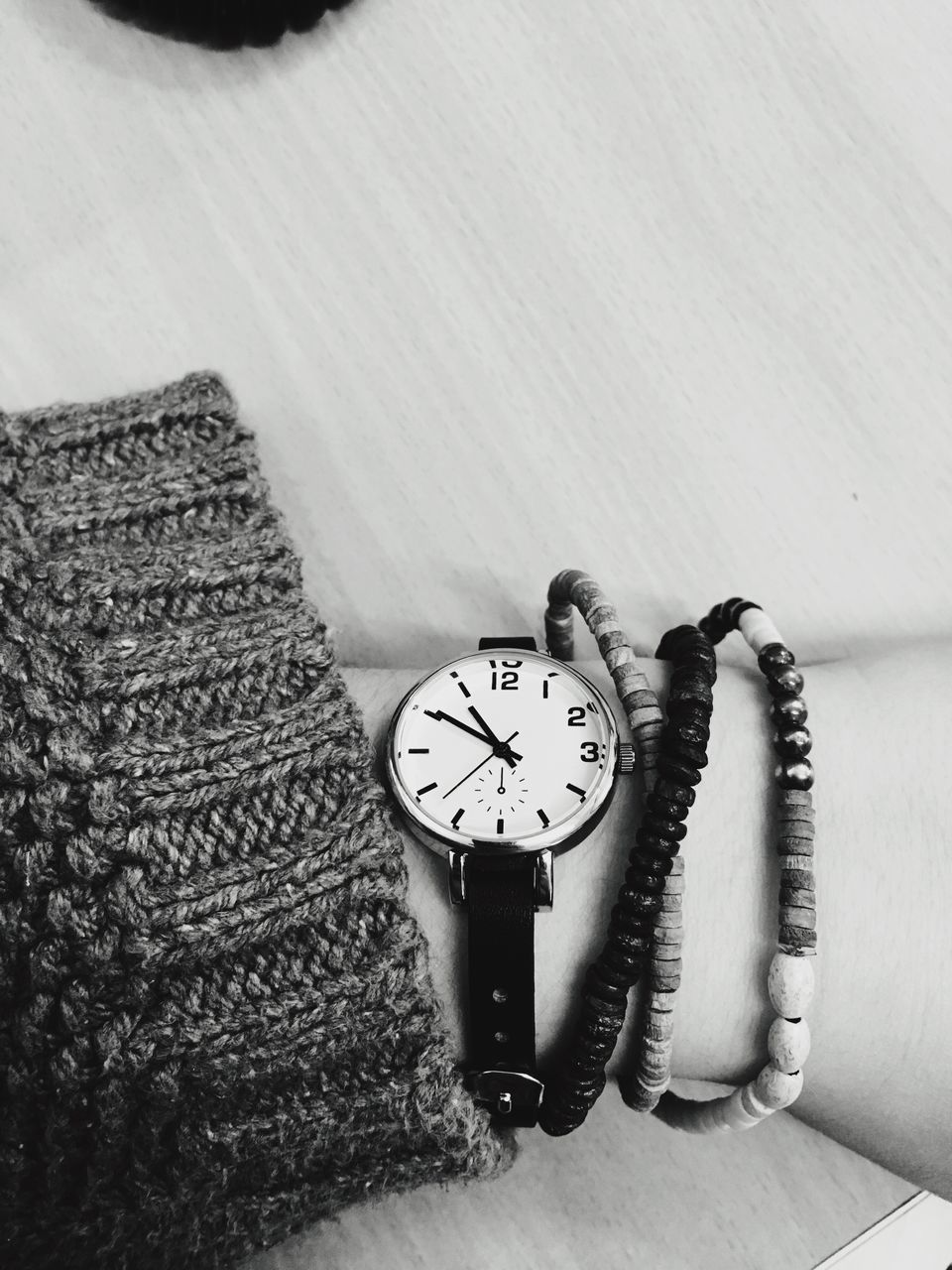 time, clock, clock face, old-fashioned, minute hand, alarm clock, instrument of time, no people, hour hand, indoors, close-up, countdown, day