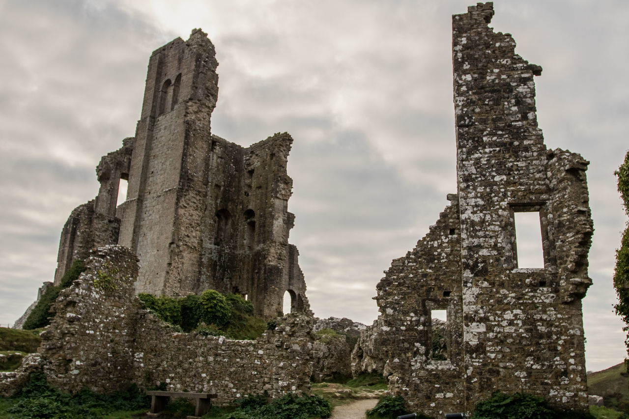 history, the past, architecture, sky, built structure, old ruin, ancient, old, weathered, no people, damaged, low angle view, run-down, building exterior, building, cloud - sky, travel destinations, nature, bad condition, abandoned, ruined, ancient civilization, deterioration, outdoors, archaeology