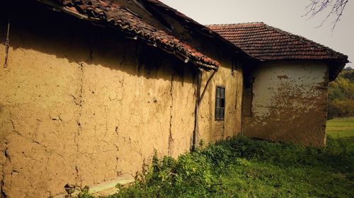 Exterior of house against sky