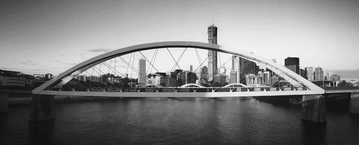 Merivale bridge over river against sky in city