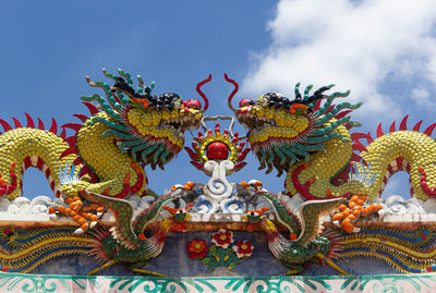 Dragon sculpture art architecture buddhist artwork spectacular temple in thailand.