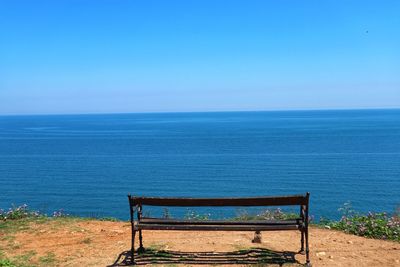 Bench to infinity