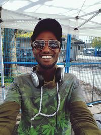 Portrait of young man wearing sunglasses