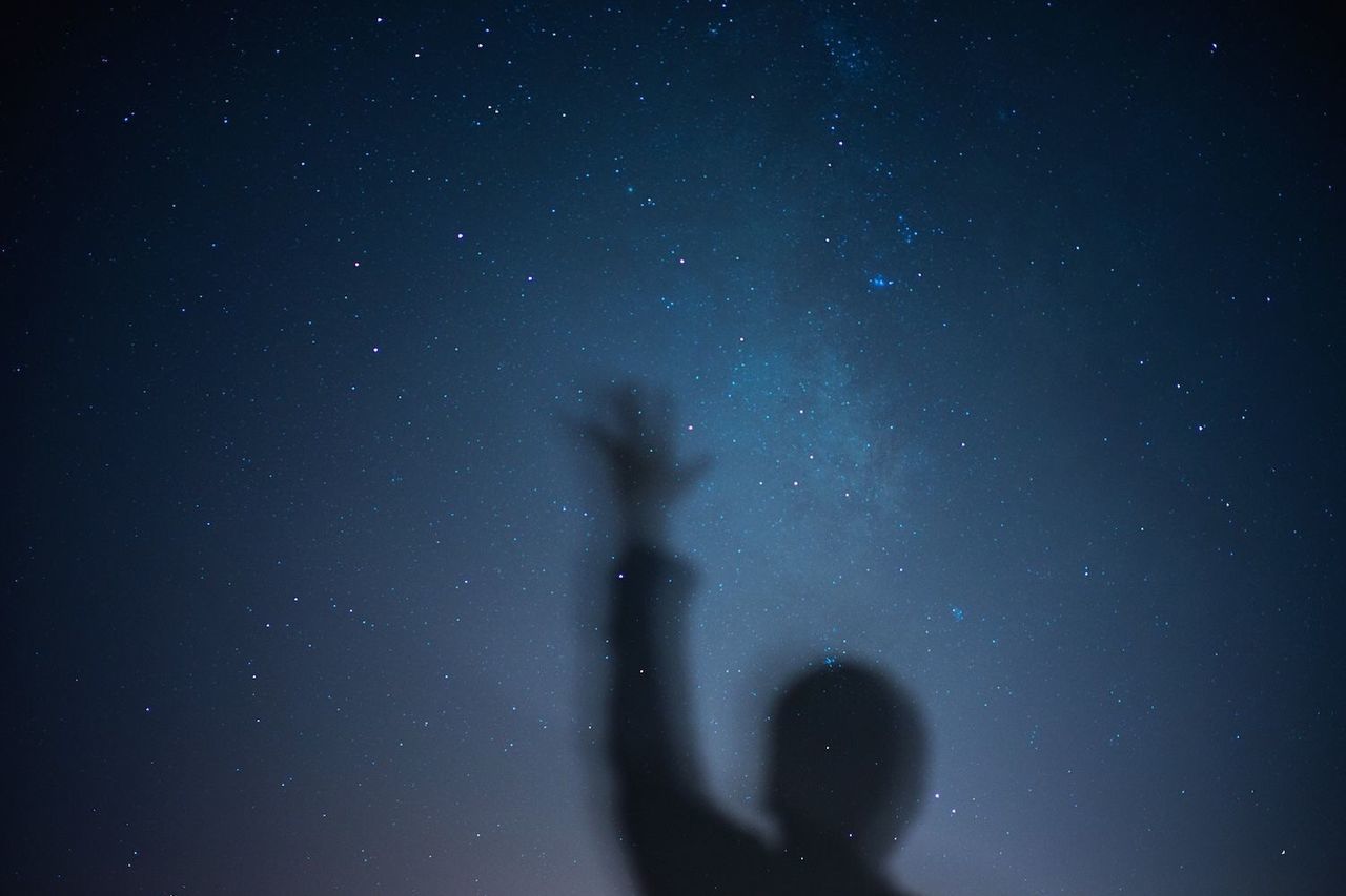 night, star - space, star field, astronomy, galaxy, space, sky, silhouette, milky way, exploration, dark, scenics, tranquil scene, tranquility, low angle view, beauty in nature, nature, star